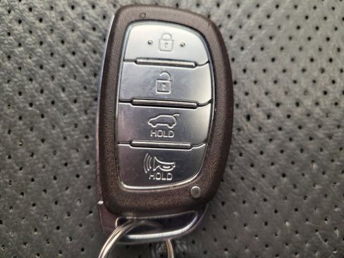 Used 2017 Hyundai Tucson Limited w/ Limited Ultimate Package 03 FWD image 32