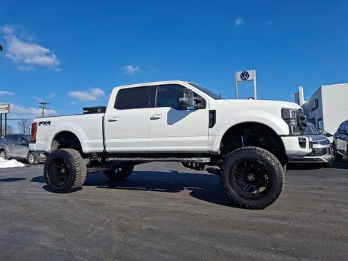 Used 2021 Ford F250 Lariat image 7