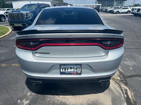 Used 2023 Dodge Charger SXT w/ Blacktop Package RWD image 5