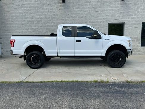 Used 2015 Ford F150 XL w/ Equipment Group 101A Mid AWD/4WD image 10