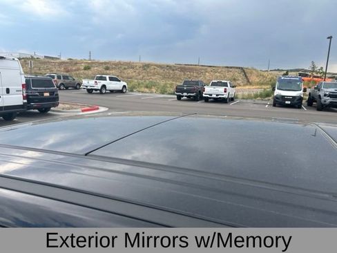 Used 2025 RAM 1500 Limited AWD/4WD image 13