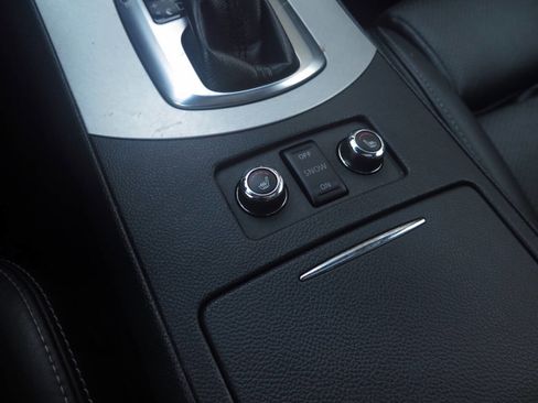Used 2009 INFINITI G37 x Sedan w/ Premium Pkg AWD/4WD image 11