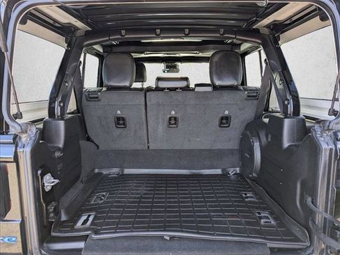 Used 2022 Jeep Wrangler Unlimited Rubicon w/ Steel Bumper Group image 6