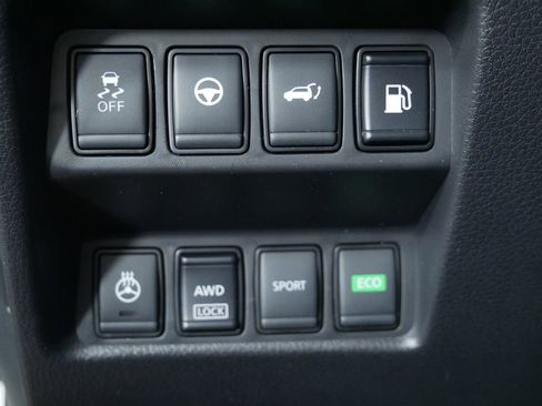 Used 2020 Nissan Rogue SL w/ Premium Package AWD/4WD image 24