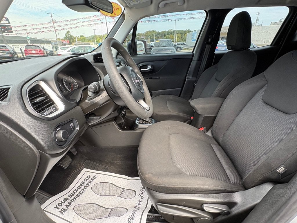 Used 2021 Jeep Renegade Sport FWD image 8