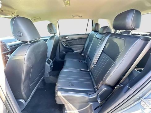 Used 2024 Volkswagen Tiguan SE image 23