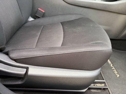 Used 2024 Nissan Sentra SV FWD image 27
