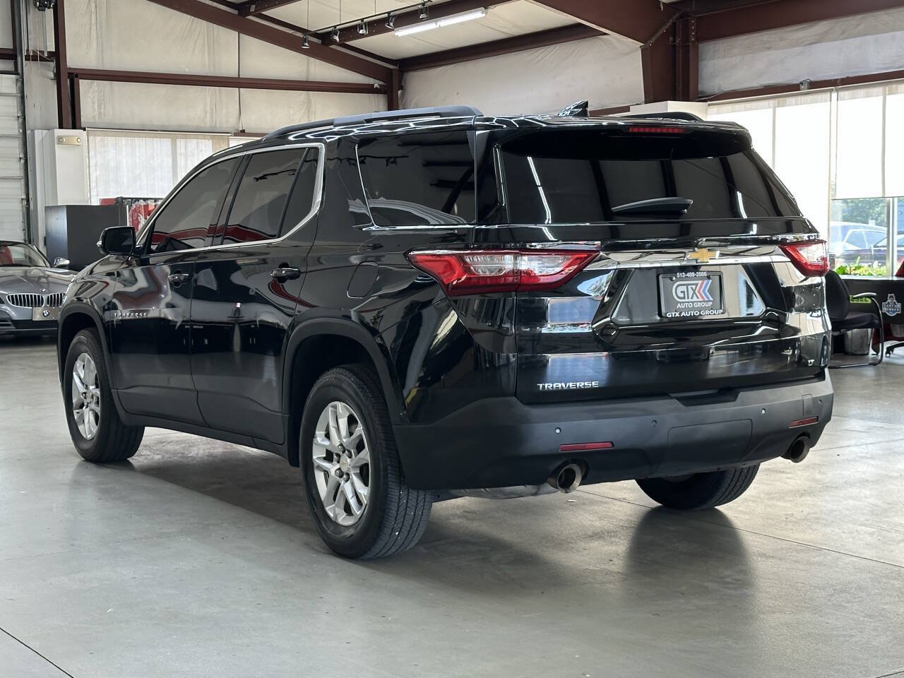 Used 2019 Chevrolet Traverse LT w/ LPO, Floor Liner Package FWD image 4