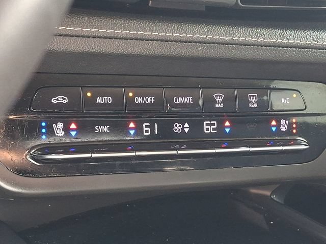 Used 2023 Buick Envision Avenir AWD/4WD image 18