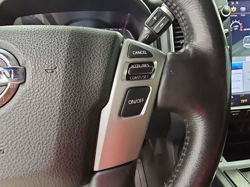 Used 2018 Nissan Titan SL w/ Midnight Edition image 27