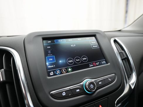 Used 2024 Chevrolet Equinox LT w/ LPO, Floor Liner Package image 6