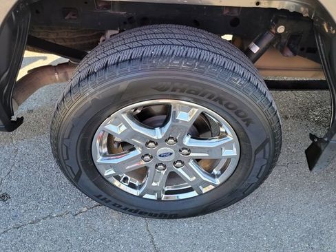 Used 2022 Ford F150 XLT w/ Equipment Group 301A Mid image 11