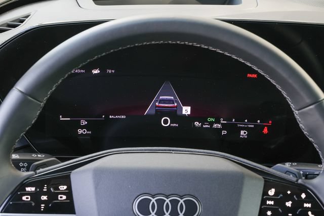 Certified 2025 Audi Q5 Premium AWD/4WD image 11