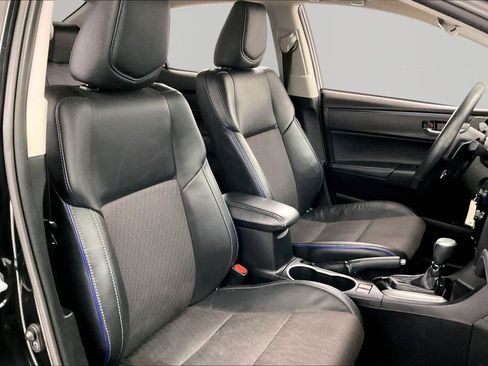 Used 2017 Toyota Corolla SE w/ Carpet Mat Package (TMS) image 24