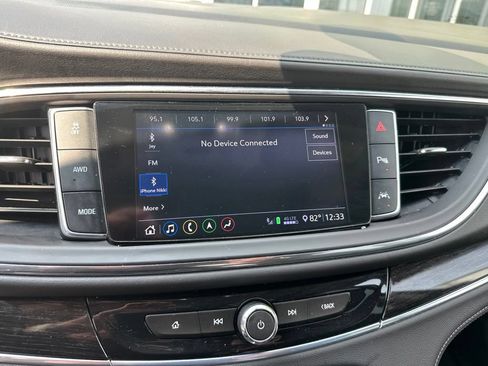 Used 2021 Buick Enclave Avenir w/ Avenir Technology Package AWD/4WD image 21