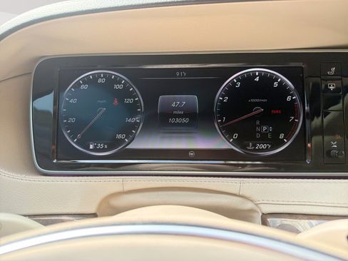 Used 2015 Mercedes-Benz S 550 Sedan w/ Sport Package image 10