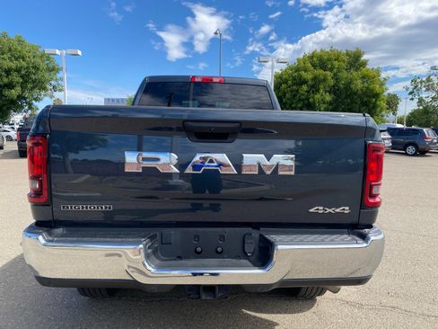 Used 2025 RAM 2500 Big Horn AWD/4WD image 5