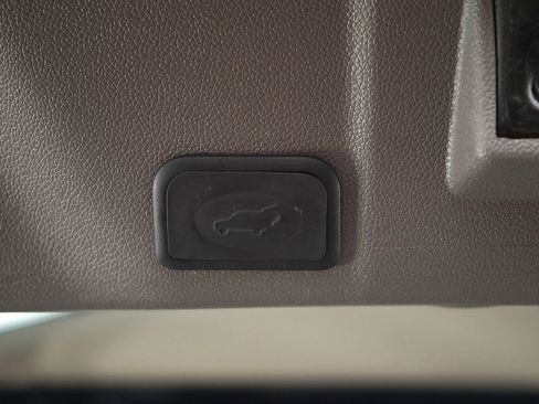 Used 2017 GMC Acadia Limited SLT image 19