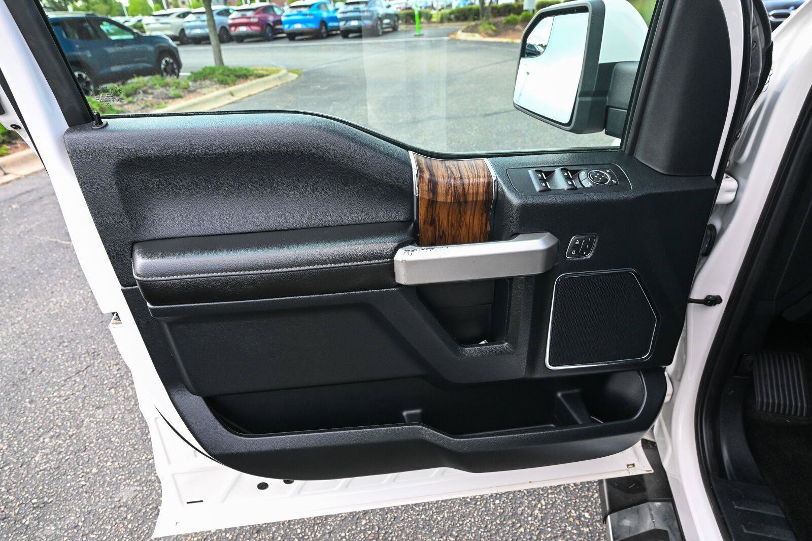Used 2019 Ford F150 Lariat w/ Trailer Tow Package AWD/4WD image 20