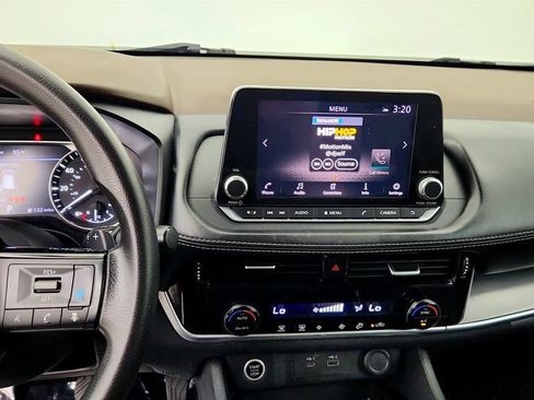 Used 2021 Nissan Rogue SV FWD image 15