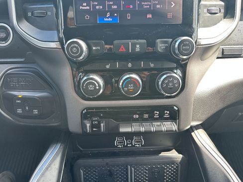 Used 2025 RAM 2500 Lone Star AWD/4WD image 18