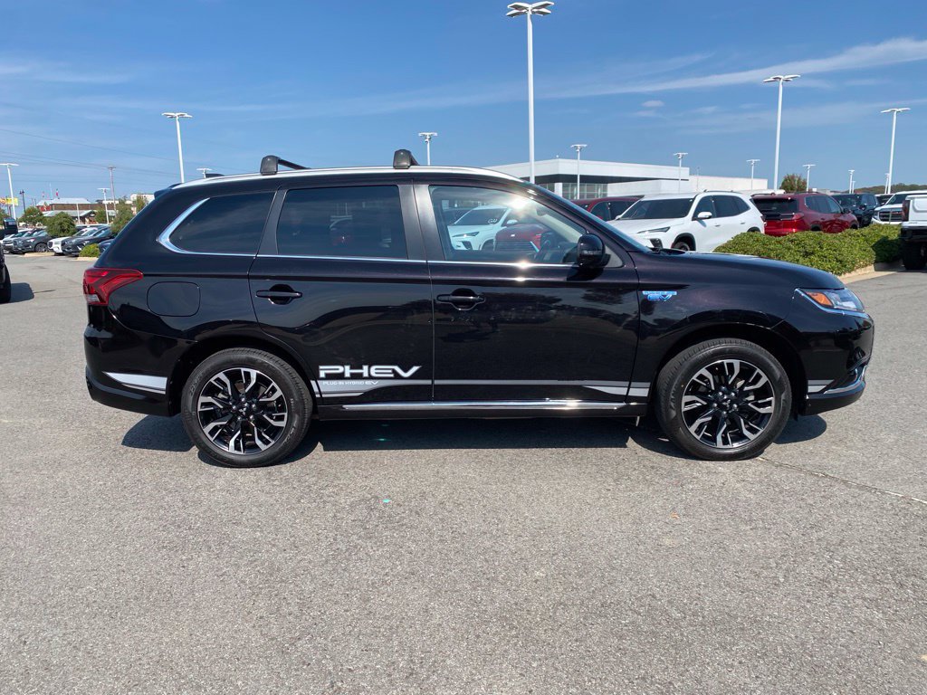 Used 2018 Mitsubishi Outlander GT AWD/4WD image 5