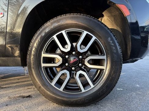 Used 2021 GMC Yukon AT4 w/ Rear Media and Nav Package image 18