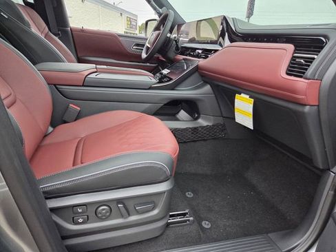 New 2026 INFINITI QX80 Autograph image 22