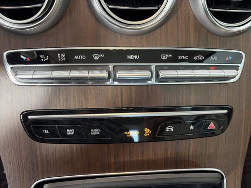 Used 2022 Mercedes-Benz GLC 300 4MATIC image 22