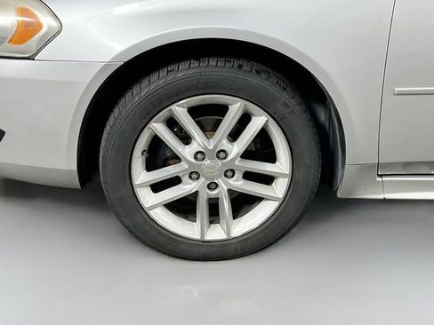 Used 2014 Chevrolet Impala LTZ FWD image 8