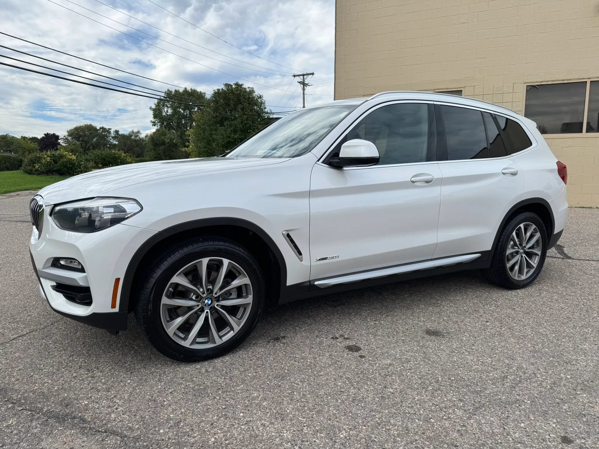 Used 2018 BMW X3 xDrive30i AWD/4WD image 4