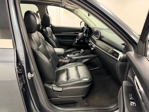 Used 2022 Kia Telluride S FWD image 11