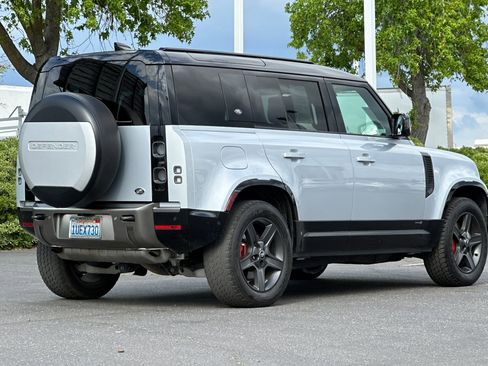 Used 2022 Land Rover Defender 110 X AWD/4WD image 4