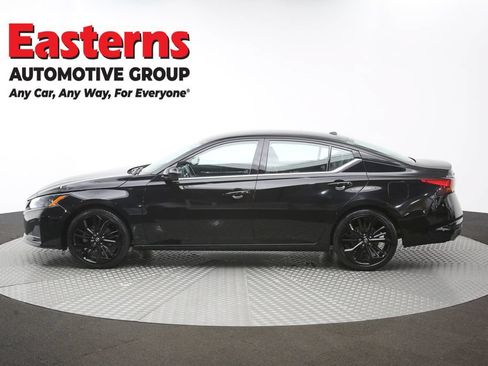 Used 2024 Nissan Altima 2.5 SR FWD image 61