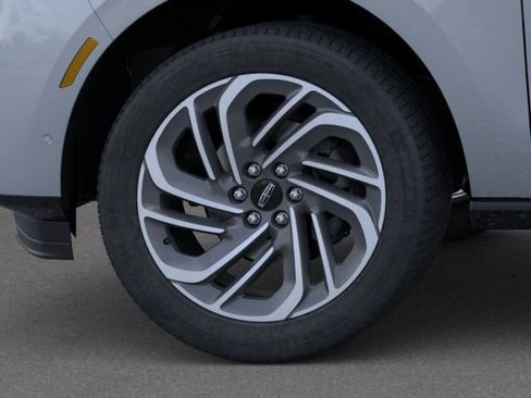 New 2026 Lincoln Navigator Reserve image 19