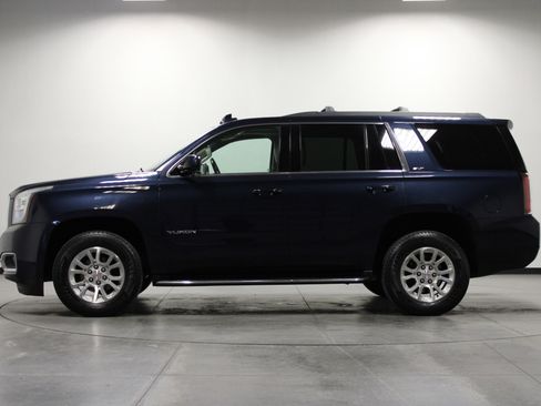 Used 2018 GMC Yukon SLT w/ Open Road Package image 7