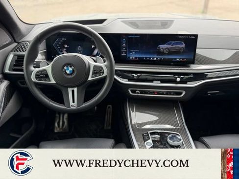 Used 2025 BMW X7 M60i AWD/4WD image 39