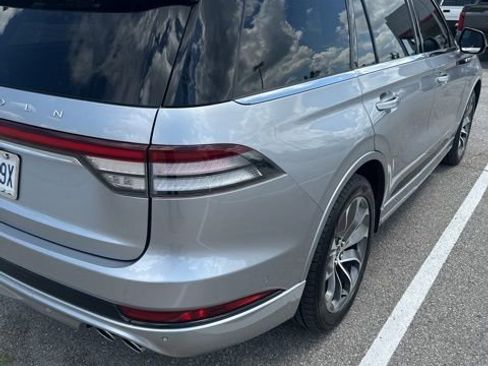 Used 2022 Lincoln Aviator Grand Touring w/ Equipment Group 301A AWD/4WD image 4
