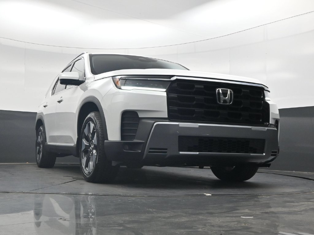 Used 2026 Honda Pilot Touring image 27