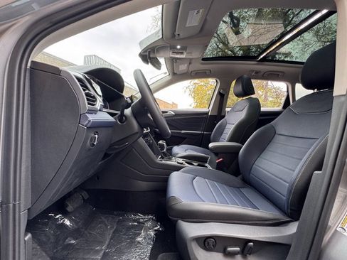 New 2025 Volkswagen Taos SEL image 26