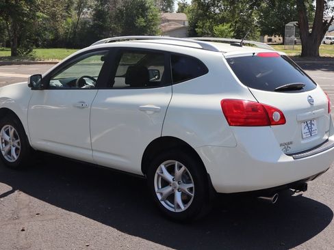 Used 2008 Nissan Rogue SL w/ Premium Pkg AWD/4WD image 8