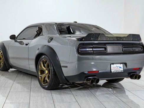 Used 2023 Dodge Challenger GT w/ Blacktop Package image 8
