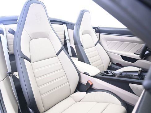 Certified 2025 Porsche 911 Carrera S RWD image 23