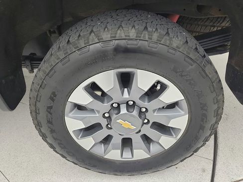 Used 2024 Chevrolet Silverado 2500 LT w/ Texas Edition AWD/4WD image 54