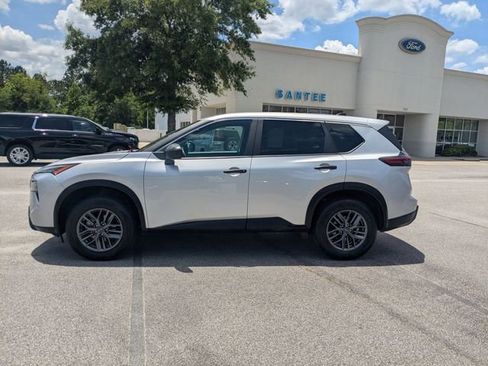 Used 2024 Nissan Rogue S FWD image 5