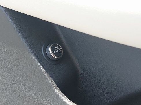 Used 2025 Cadillac XT6 Sport w/ LPO, Floor Liner Package image 33