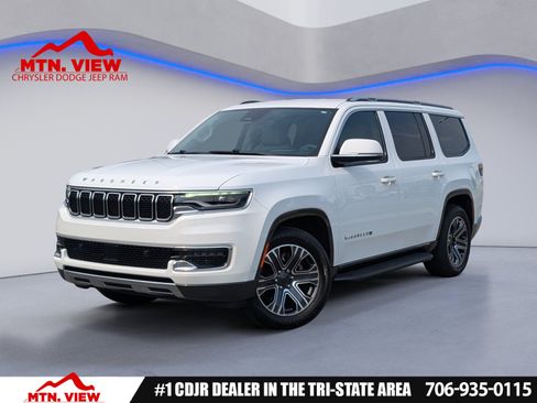 Used 2022 Jeep Wagoneer Series III w/ Rear Seat Video Group 1 AWD/4WD image 1