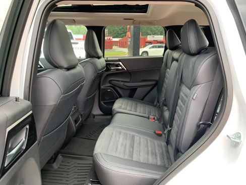 New 2025 Mitsubishi Outlander Trail Edition image 38