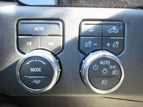 New 2026 GMC Sierra 1500 Elevation w/ Elevation Premium Package image 18