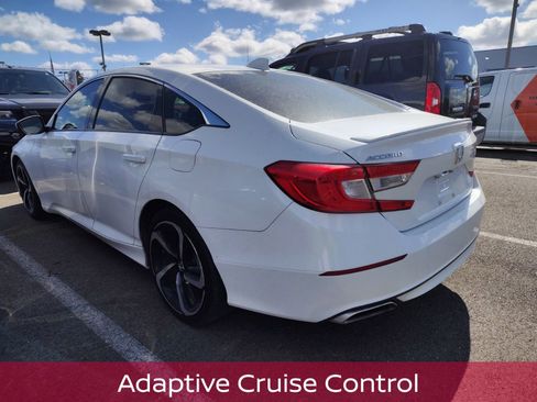 Used 2018 Honda Accord Sport image 5
